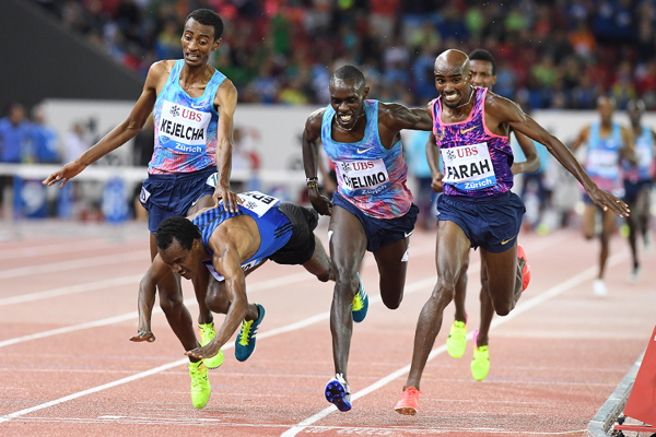 Athletes on the finish line of a 5000m during a Wolrd Championship